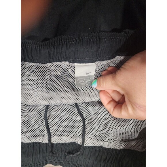 NIKE mens nylon mesh lined shorts Sz Large Black Grey Yellow elastic waist swim - Picture 3 of 3